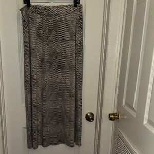 MICHAEL Michael Kors Black and Cream Printed Maxi Skirt